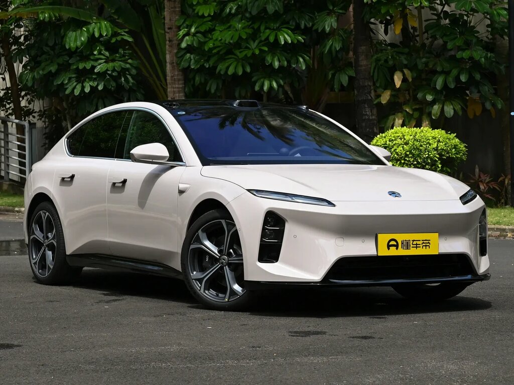 НИО ЕТ5