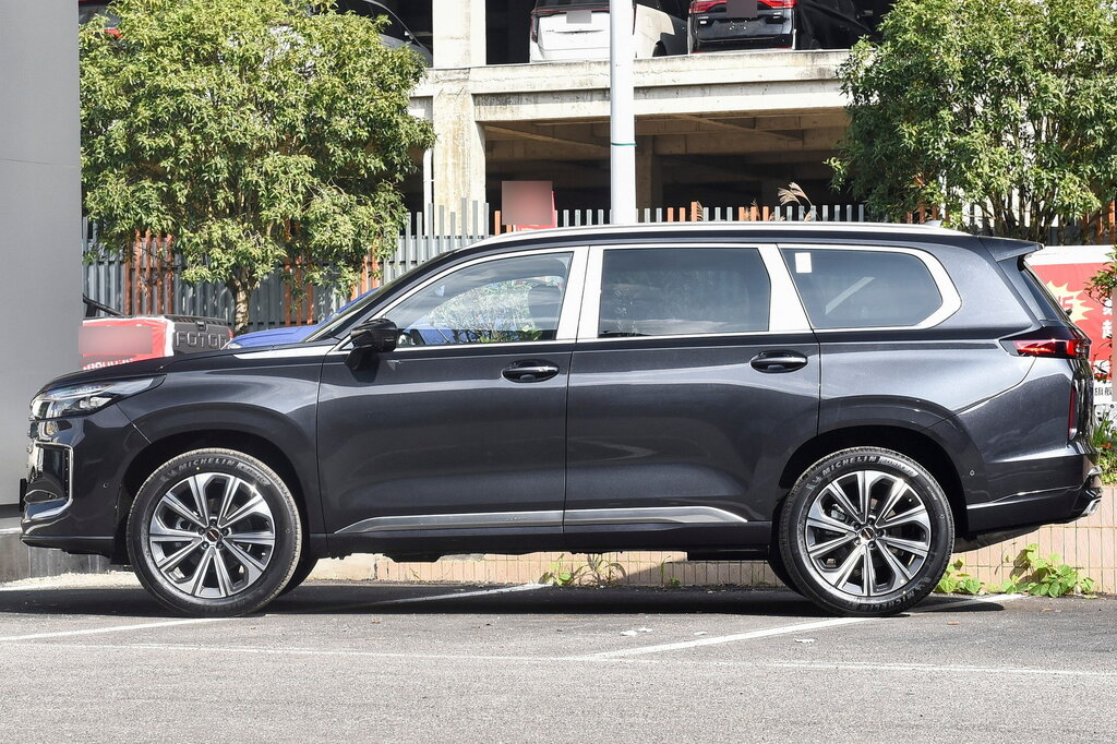 Exeed VX AWD